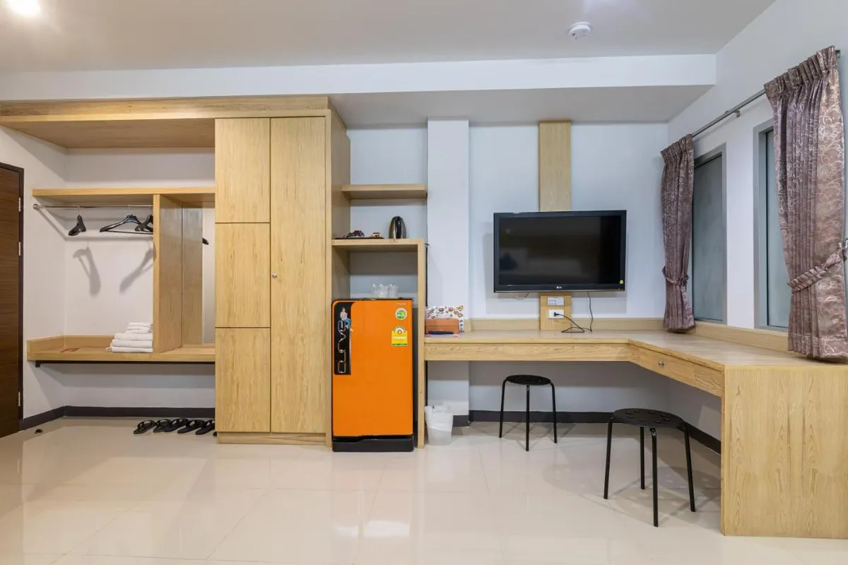 The Rama Hotel — rooms and atmosphere
