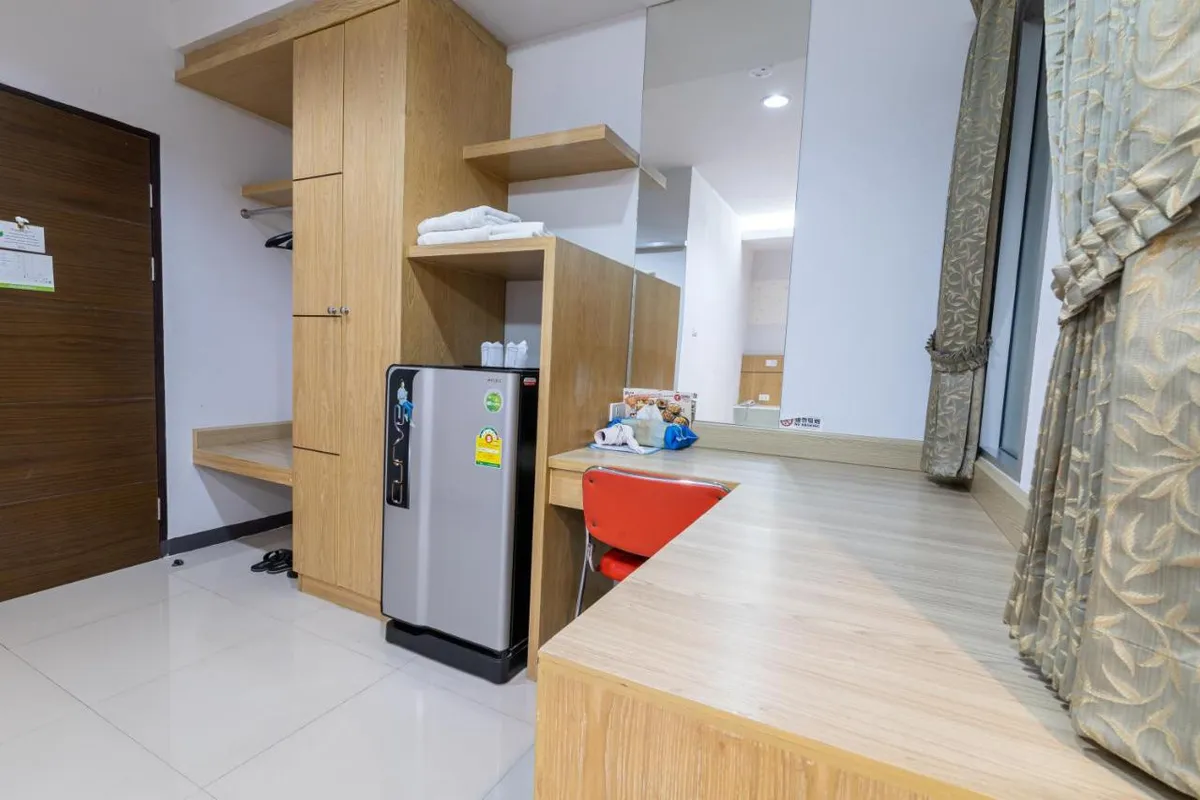 The Rama Hotel — rooms and atmosphere