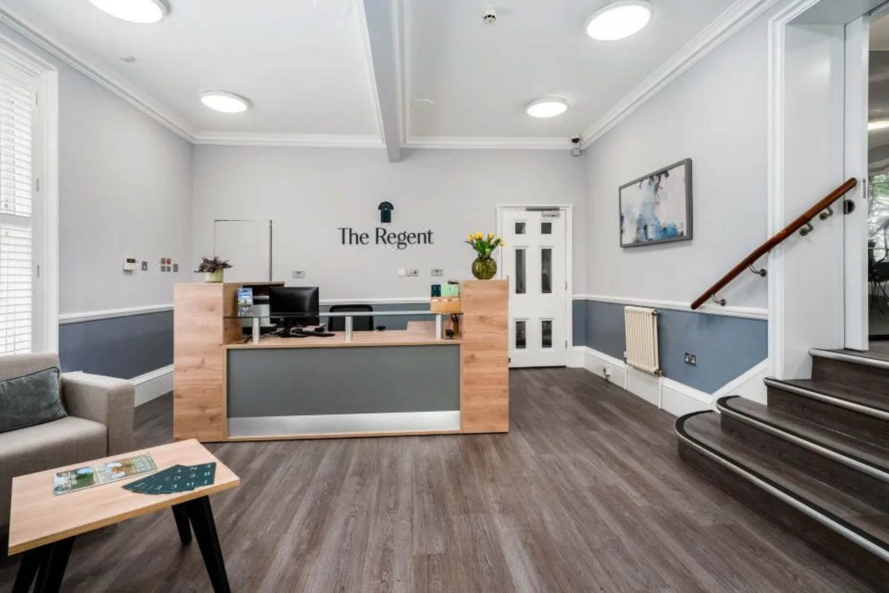 The Regent (Regent by Citystay) — rooms and atmosphere
