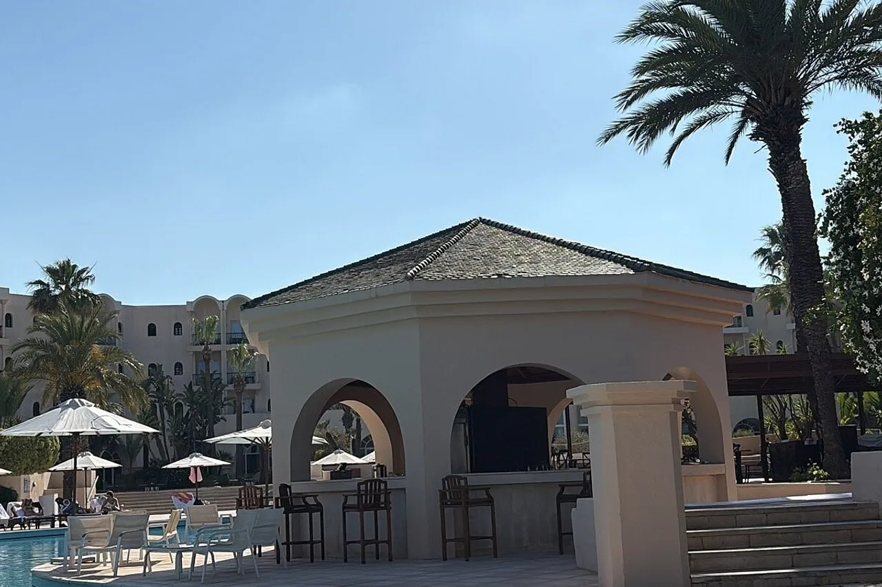 The Residence Tunis — rooms and atmosphere