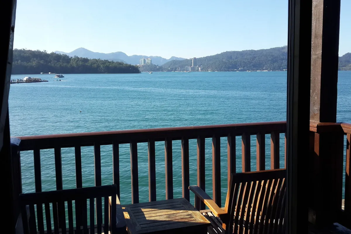 The Richforest Hotel - Sun Moon Lake — rooms and atmosphere