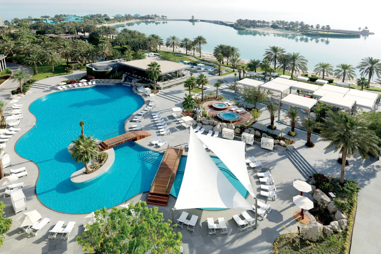 The Ritz-Carlton, Bahrain — โรงแรมในมานามา