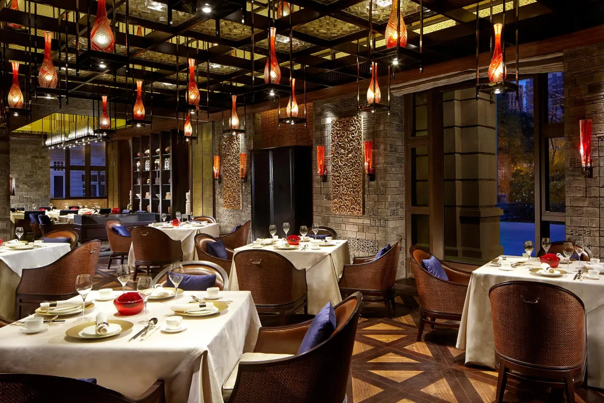 The Ritz-Carlton, Tianjin — rooms and atmosphere
