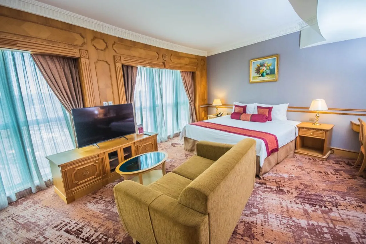 The Rizqun International Hotel — ภาพห้องพักและบรรยากาศ