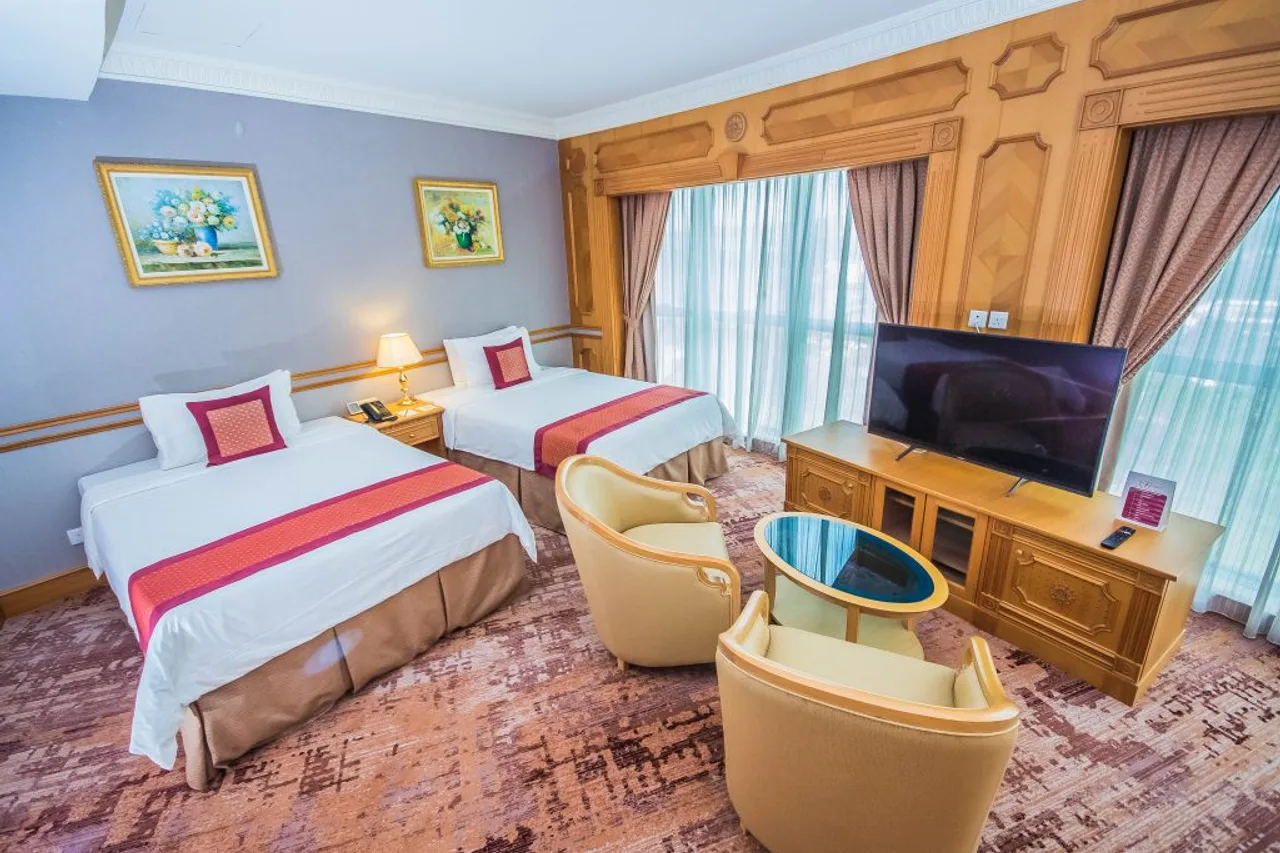 The Rizqun International Hotel — ภาพห้องพักและบรรยากาศ