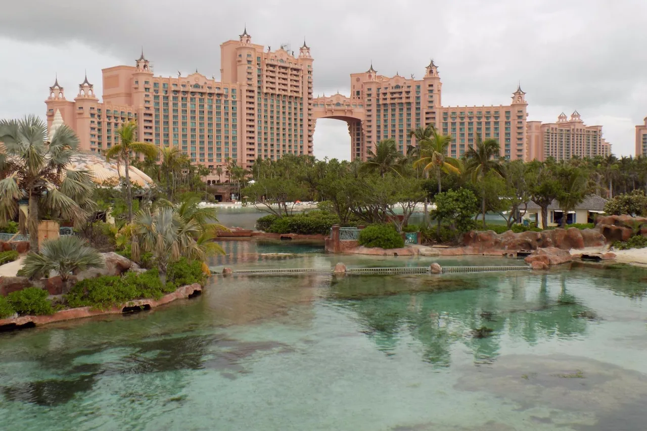 The Royal at Atlantis — ภาพห้องพักและบรรยากาศ