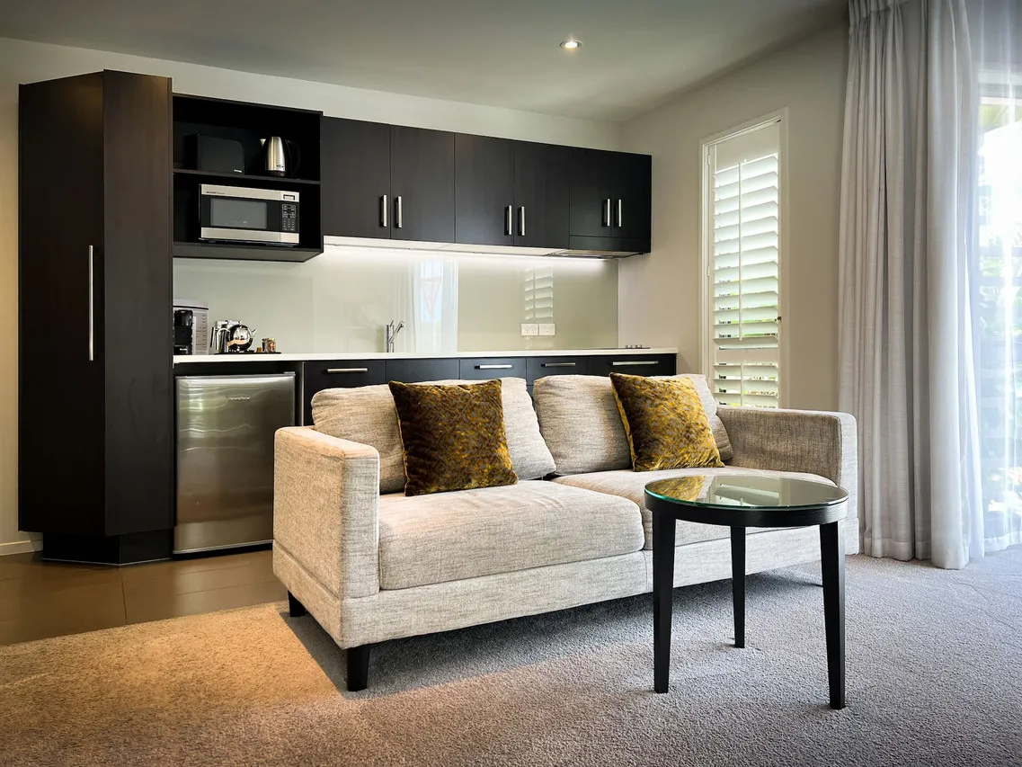 The Sails Nelson — rooms and atmosphere