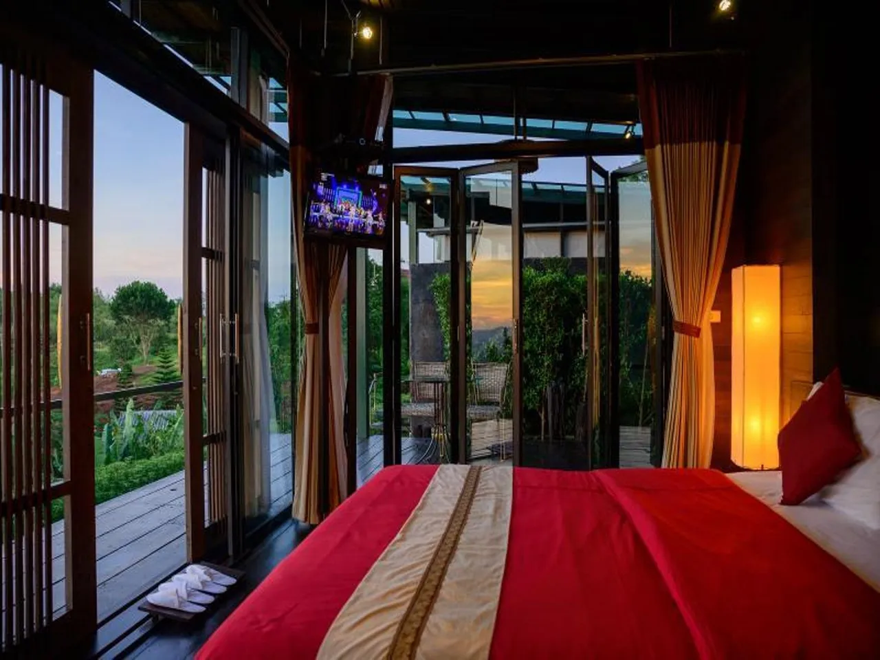 The Sense View Talaymok Khaokho — rooms and atmosphere