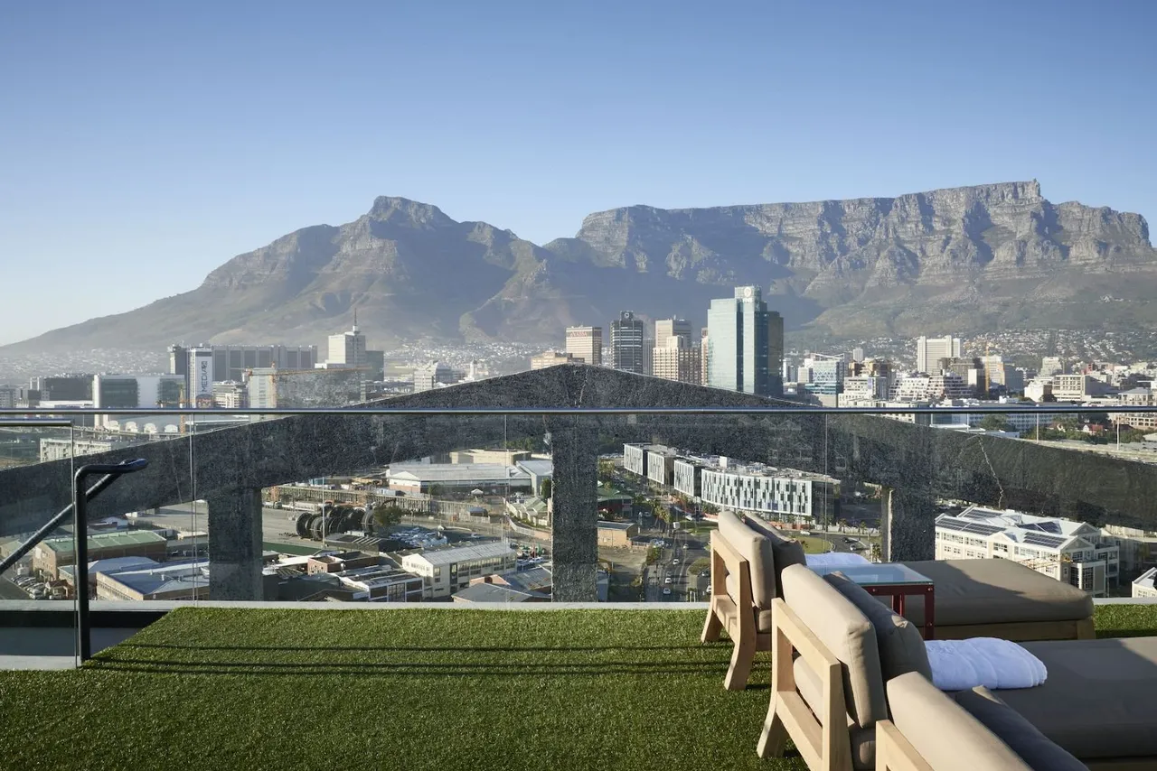 The Silo Hotel — rooms and atmosphere