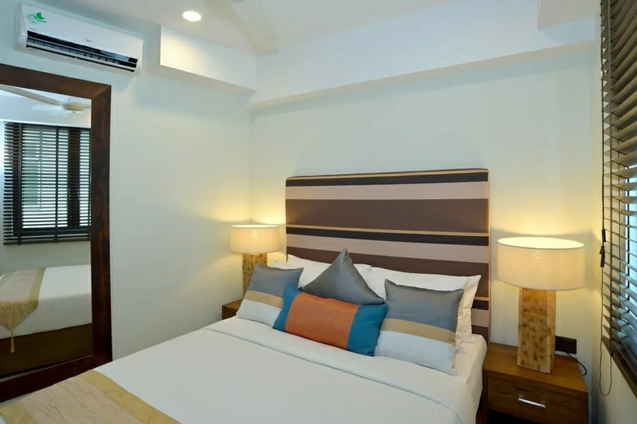 The Somerset Hotel — ภาพห้องพักและบรรยากาศ