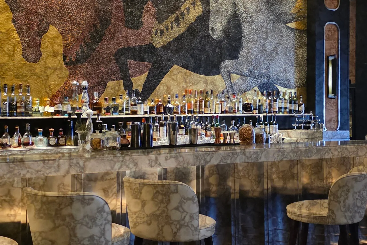The St. Regis Amman — ภาพห้องพักและบรรยากาศ