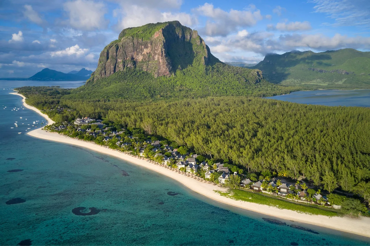 The St. Regis Le Morne Resort, Mauritius — ภาพห้องพักและบรรยากาศ