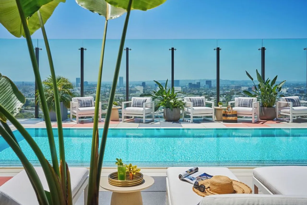 The Sun Rose West Hollywood — ภาพห้องพักและบรรยากาศ