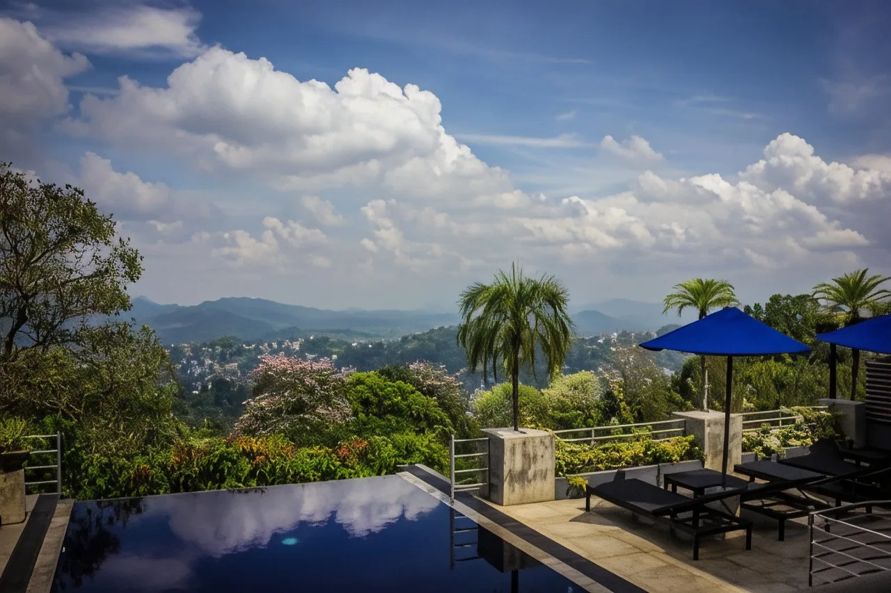 The Theva Residency — แคนดี