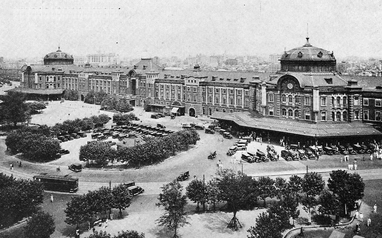 The Tokyo Station Hotel — rooms and atmosphere