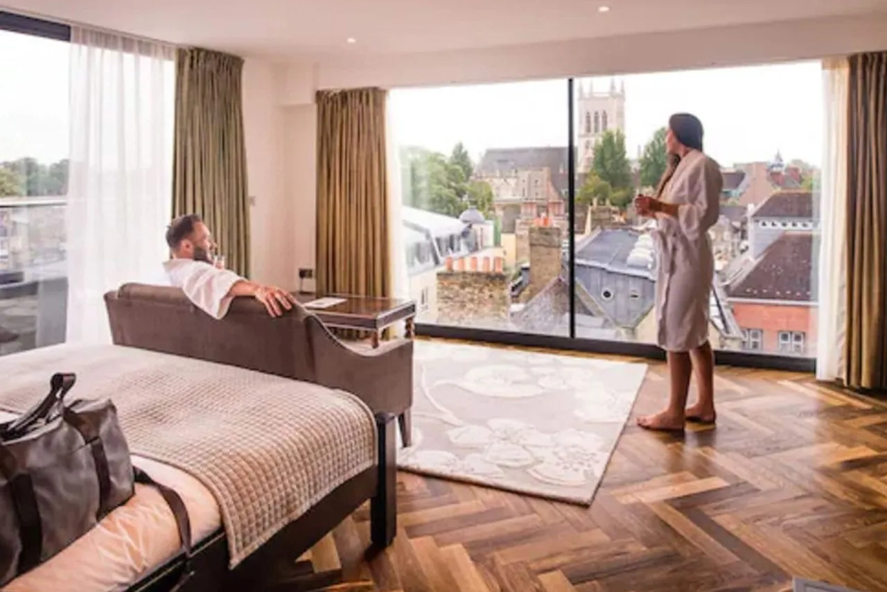 The Varsity Hotel & Spa — ภาพห้องพักและบรรยากาศ