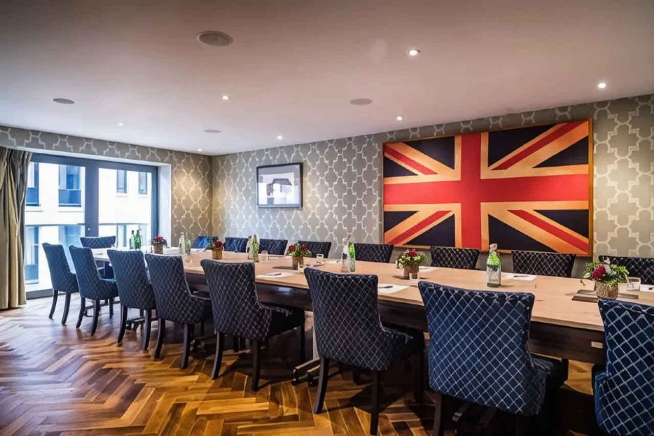 The Varsity Hotel & Spa — ภาพห้องพักและบรรยากาศ