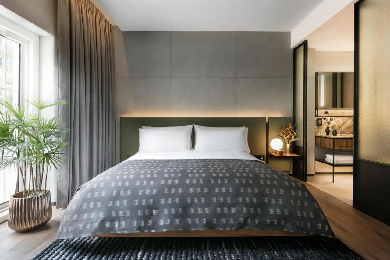 The Warehouse Hotel — rooms and atmosphere
