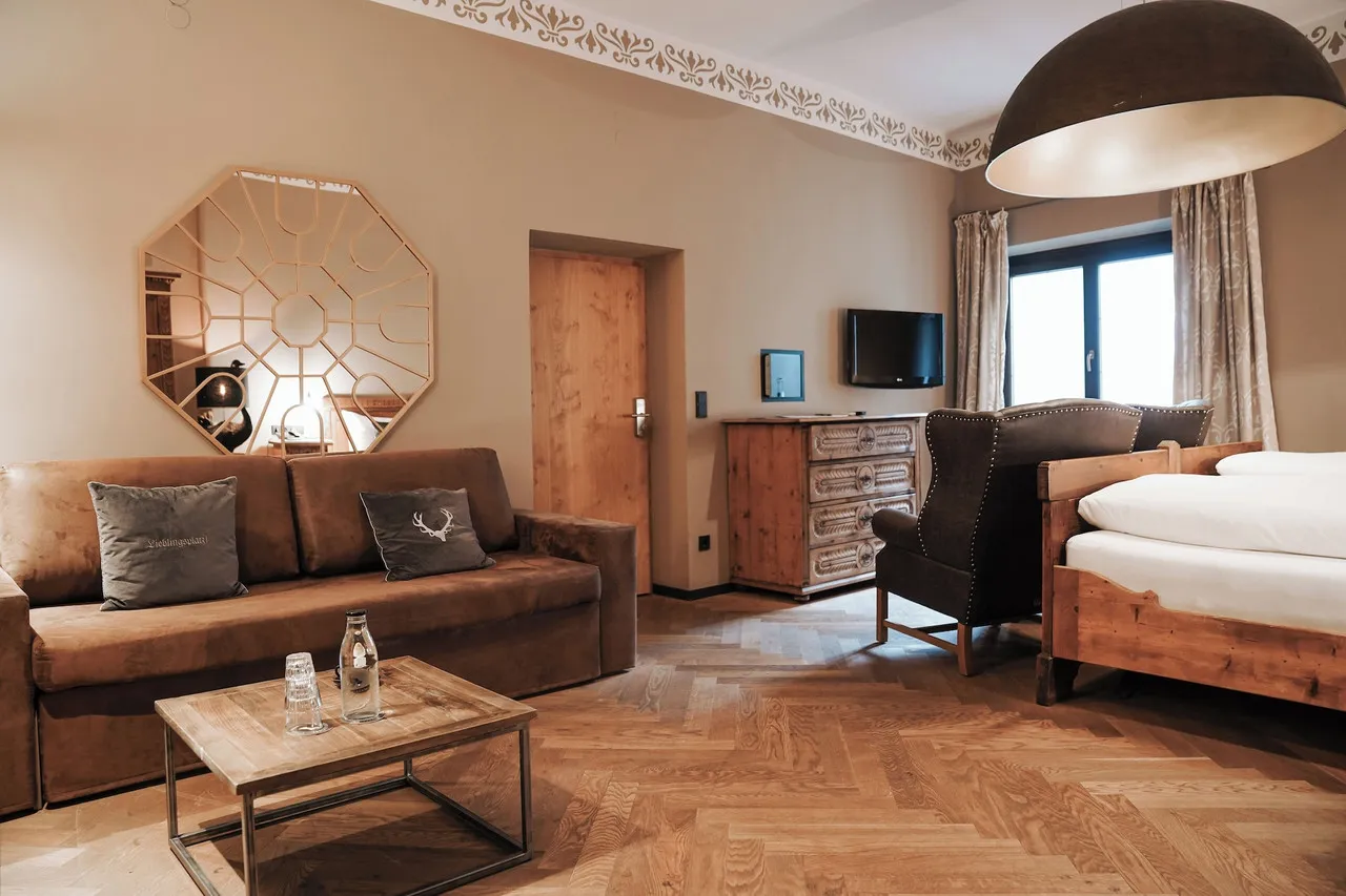 The Weisses Rössl — rooms and atmosphere