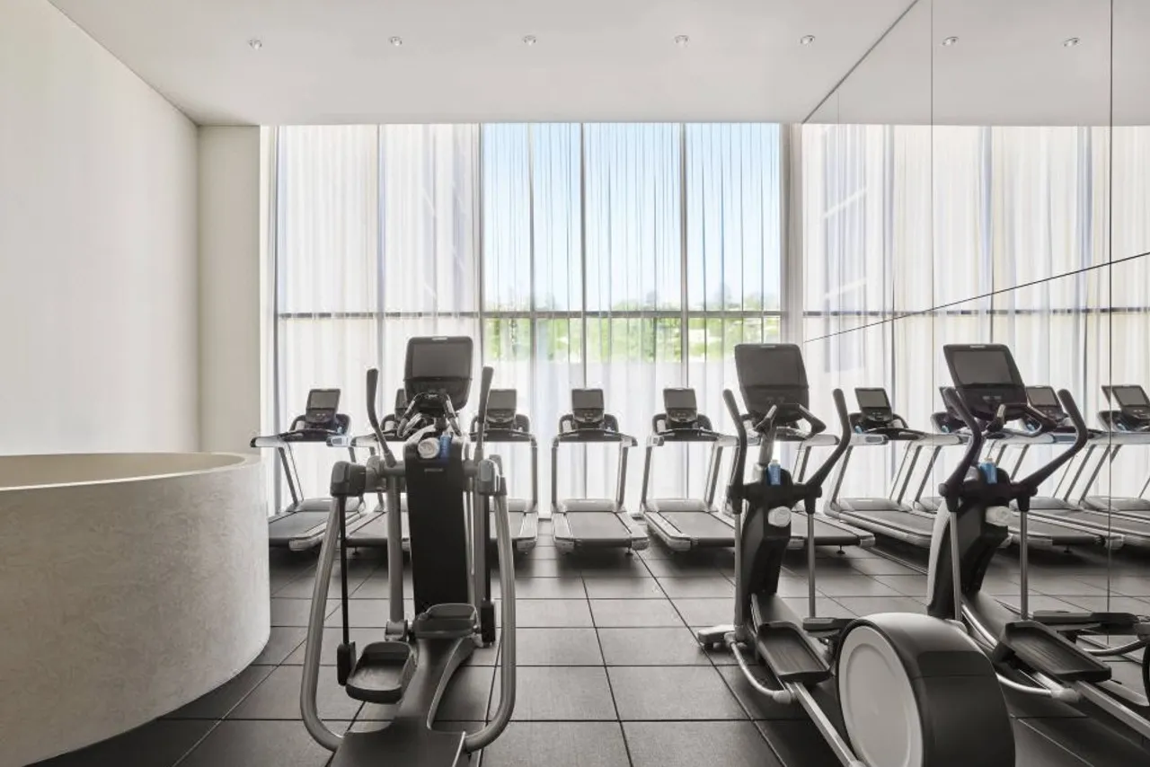 The West Hollywood EDITION — ภาพห้องพักและบรรยากาศ