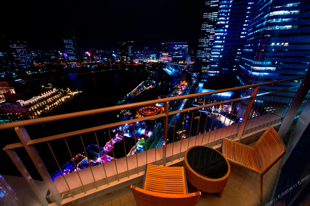 The Yokohama Bay Hotel Tokyu — rooms and atmosphere