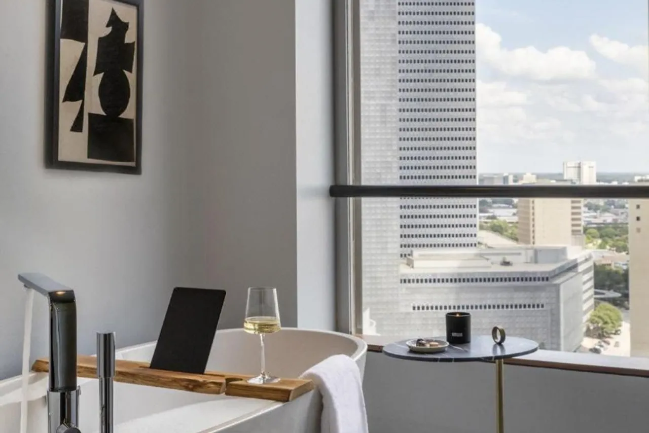 Thompson Dallas — ภาพห้องพักและบรรยากาศ