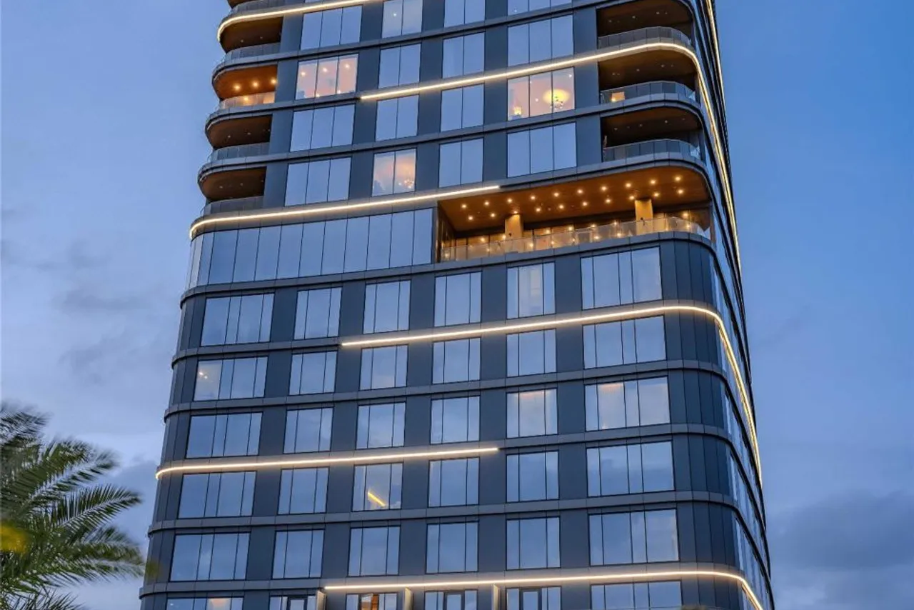 Thompson Houston, by Hyatt — rooms and atmosphere