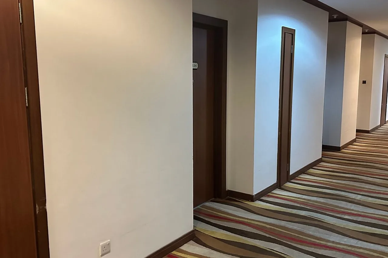 Times Hotel — ภาพห้องพักและบรรยากาศ