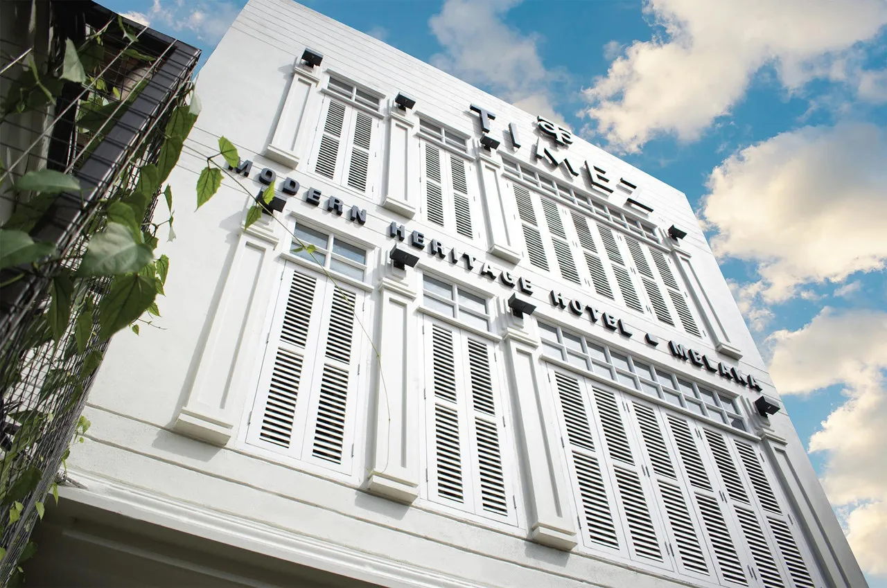 Timez Hotel Melaka — rooms and atmosphere