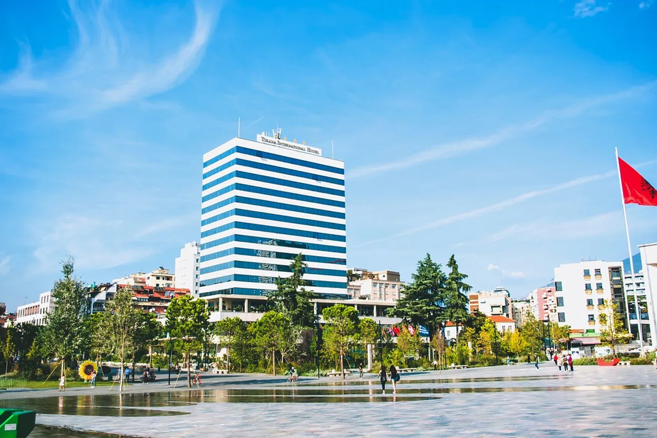 Tirana International Hotel & Conference Centre — rooms and atmosphere