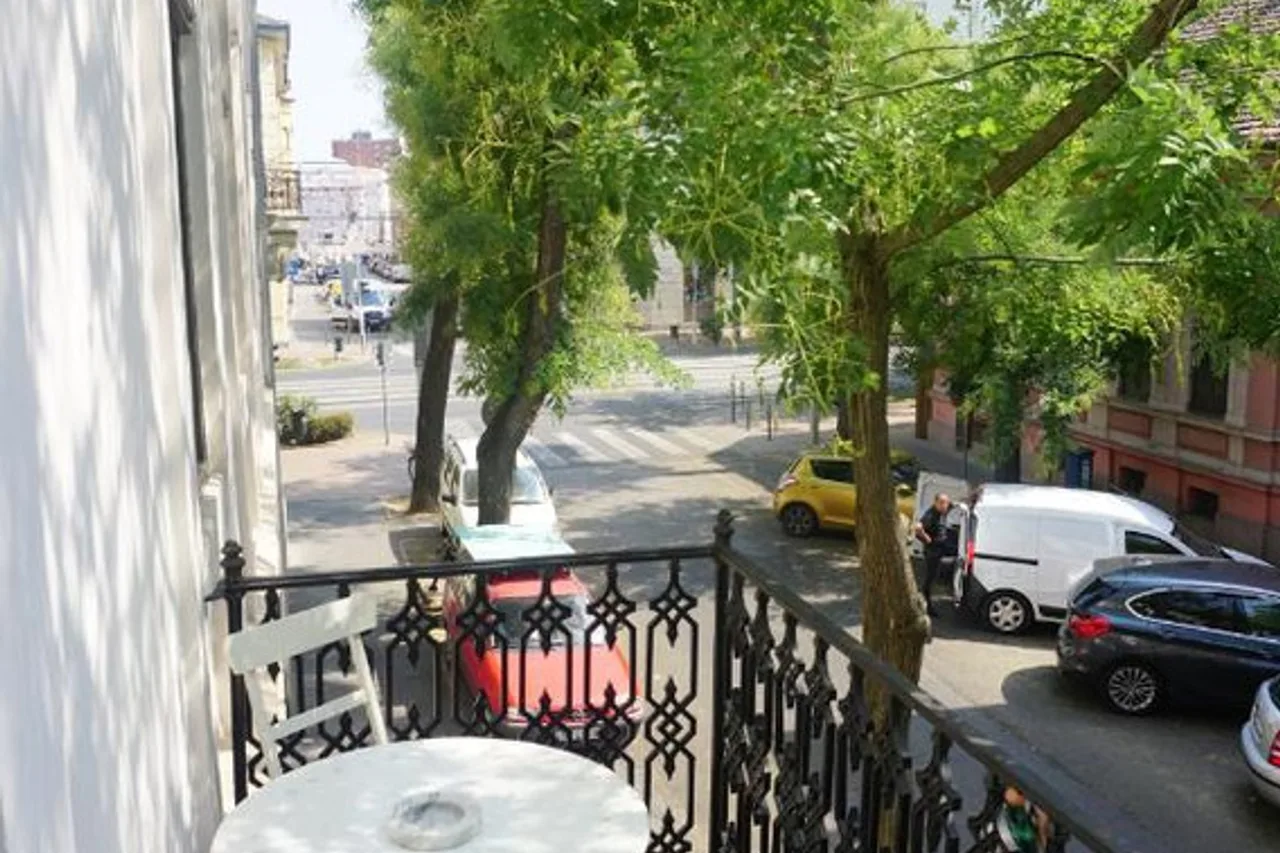 Tiszavirág Szeged — ภาพห้องพักและบรรยากาศ