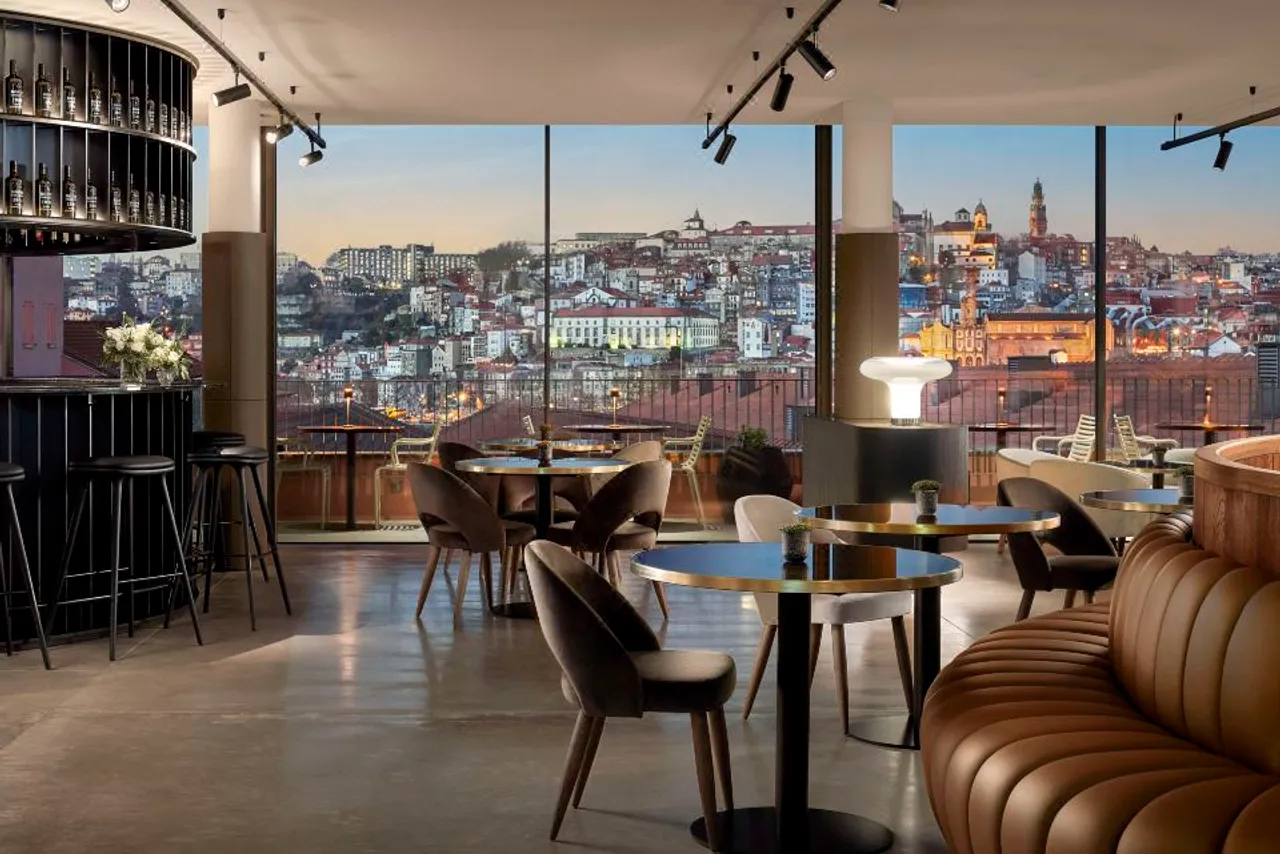Tivoli Kopke Porto Gaia Hotel — rooms and atmosphere
