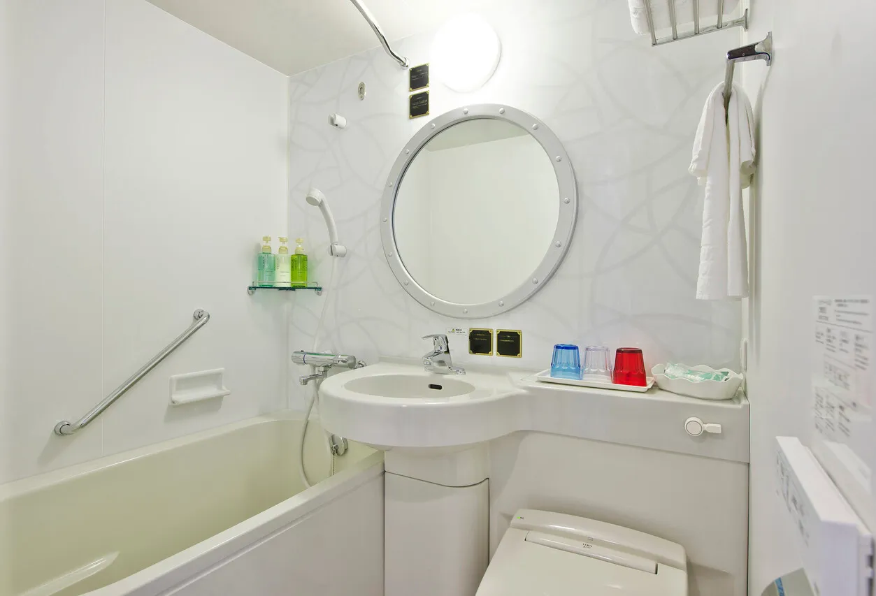 Tokyo Bay Maihama Hotel First Resort — rooms and atmosphere