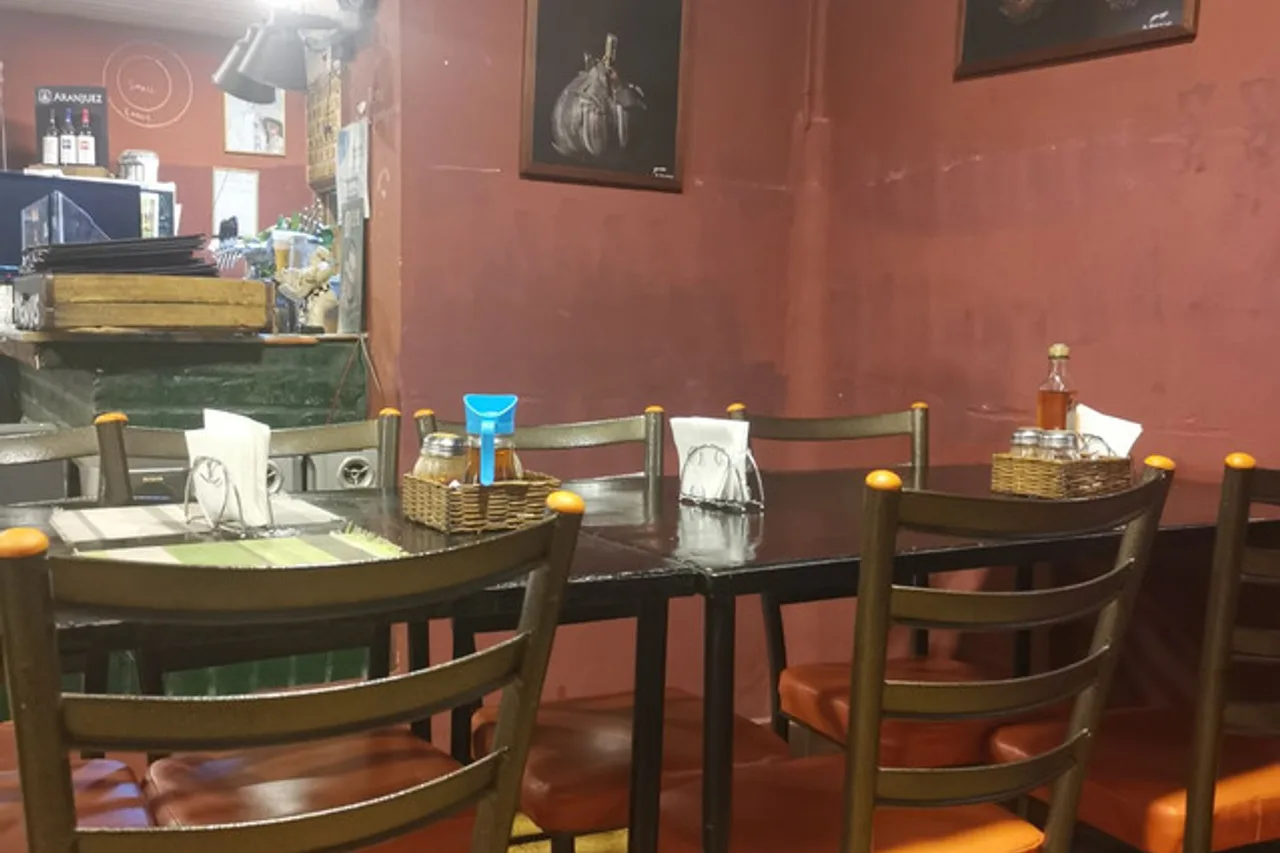 Tonito Hotel — ภาพห้องพักและบรรยากาศ