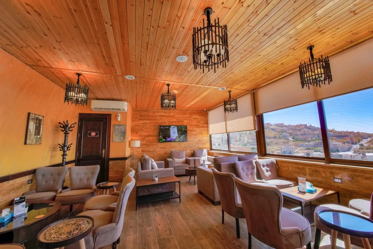 Town Season Hotel — rooms and atmosphere
