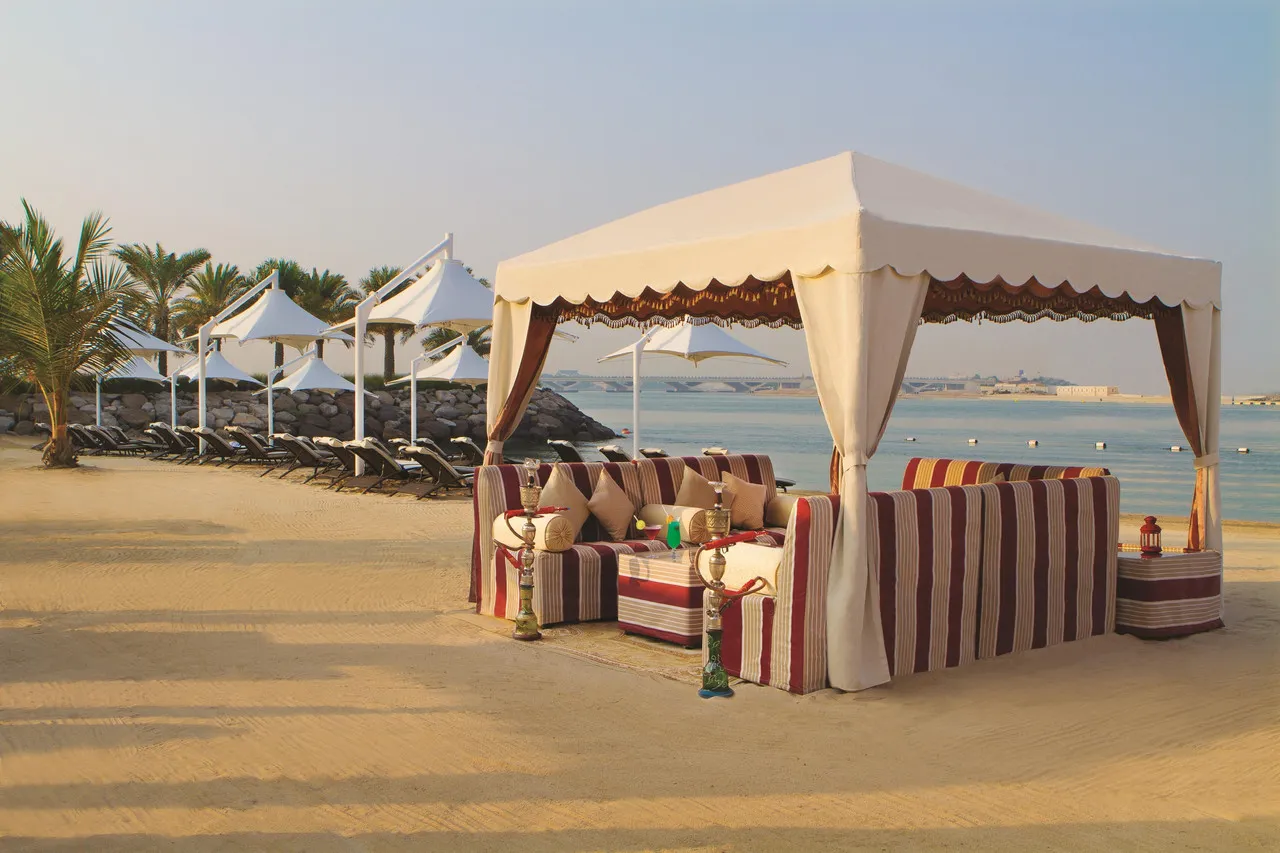 Traders Hotel, Qaryat Al Beri Abu Dhabi — rooms and atmosphere