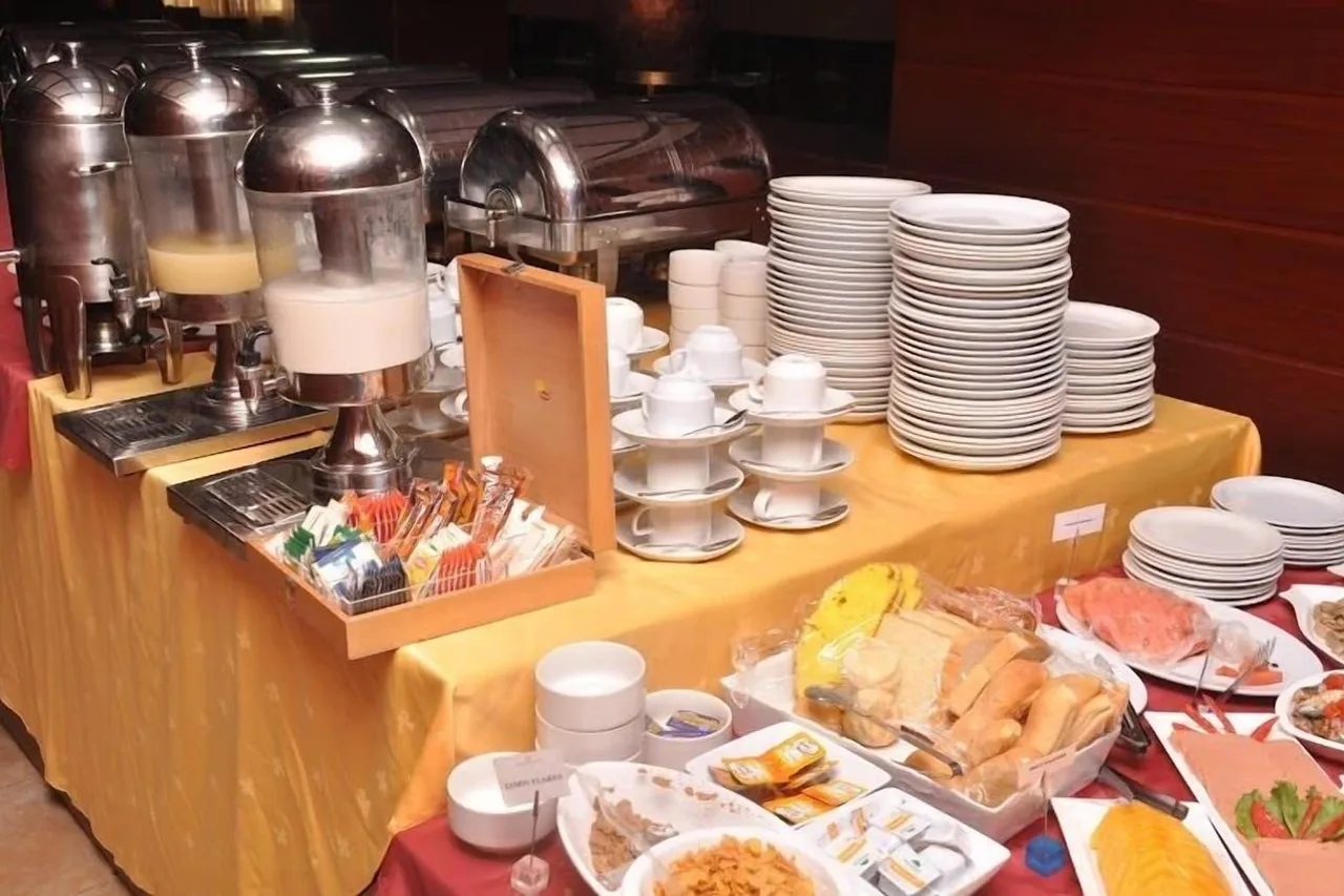 Transcorp Metropolitan Hotel Calabar — ภาพห้องพักและบรรยากาศ