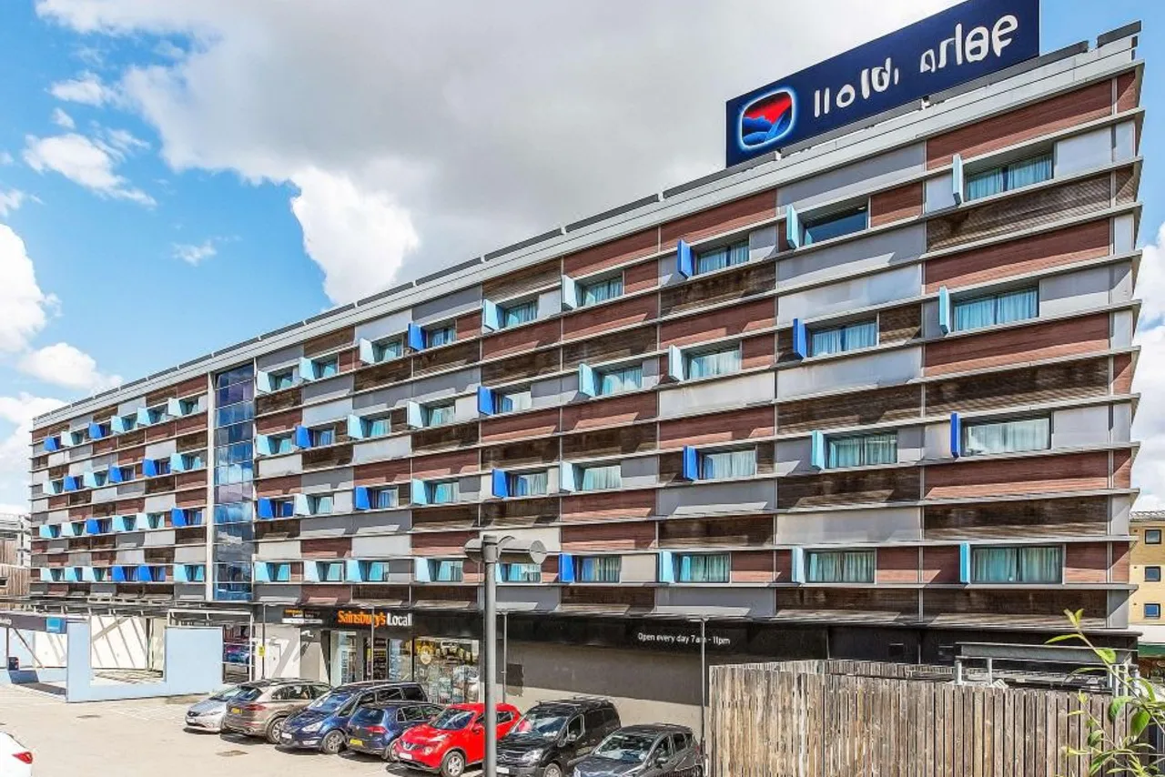 Travelodge Cambridge Central — ภาพห้องพักและบรรยากาศ