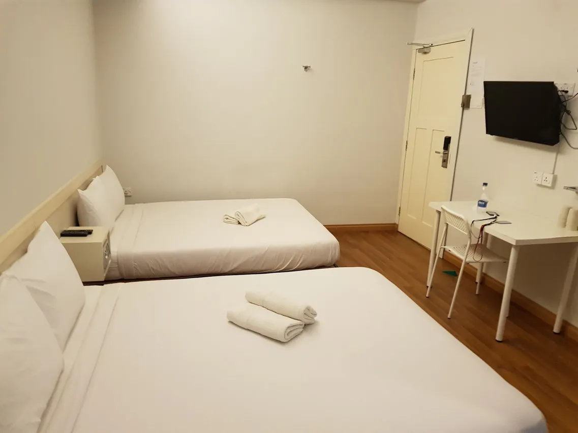 Travelogue Guesthouse Bukit Bintang — rooms and atmosphere
