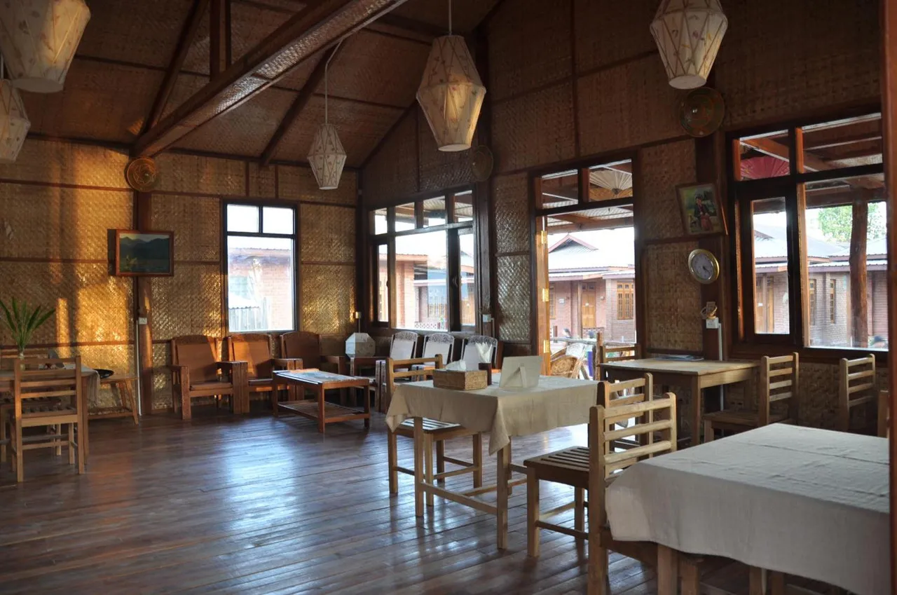 Trinity Family Inn — rooms and atmosphere
