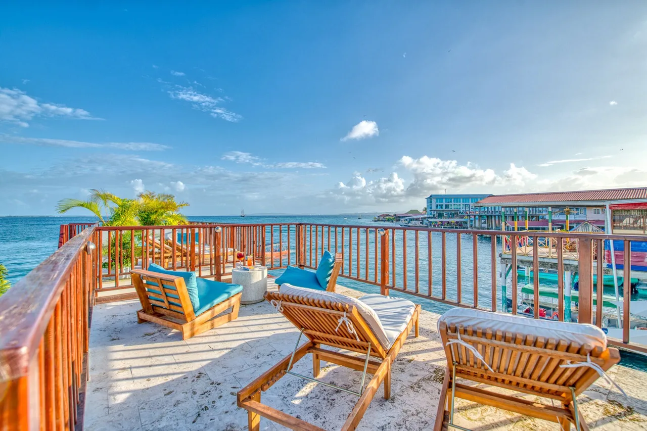 Tropical Suites Hotel — ภาพห้องพักและบรรยากาศ