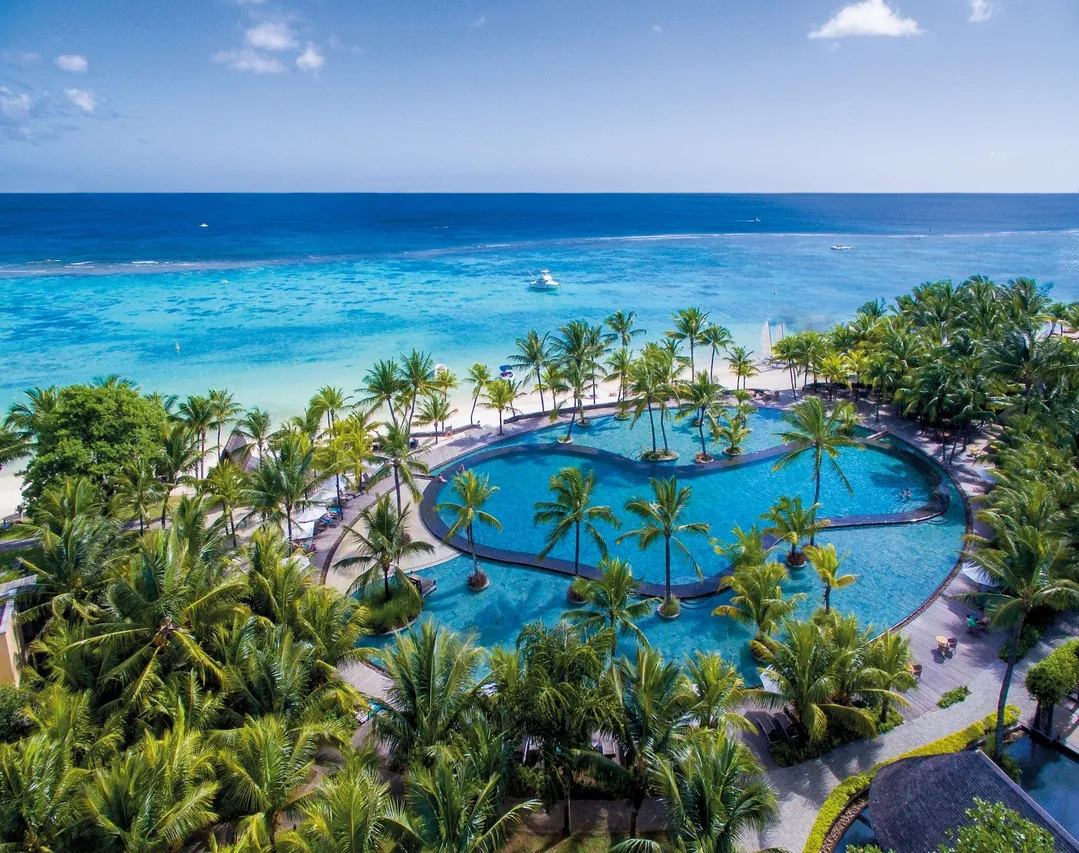 Trou aux Biches Beachcomber — rooms and atmosphere