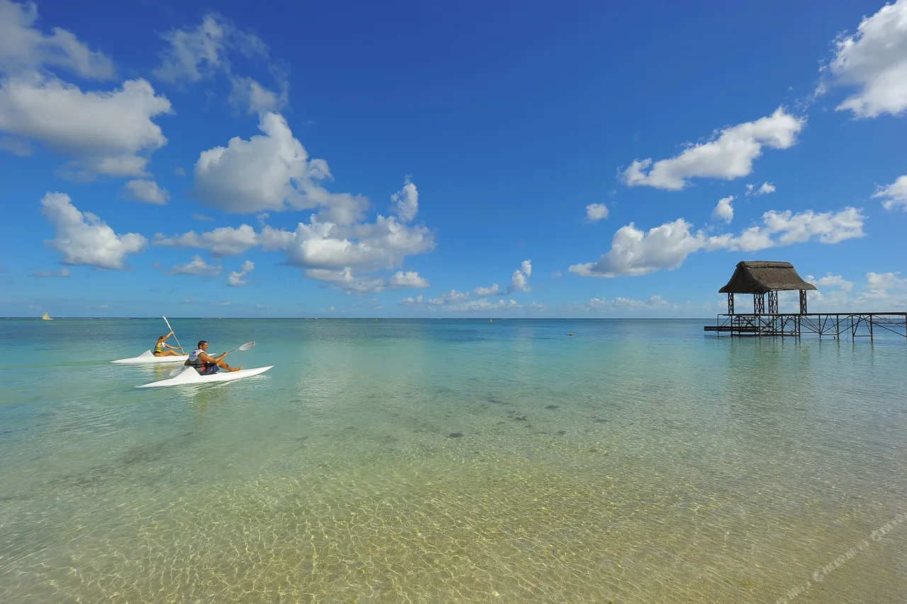 Trou aux Biches Beachcomber — rooms and atmosphere