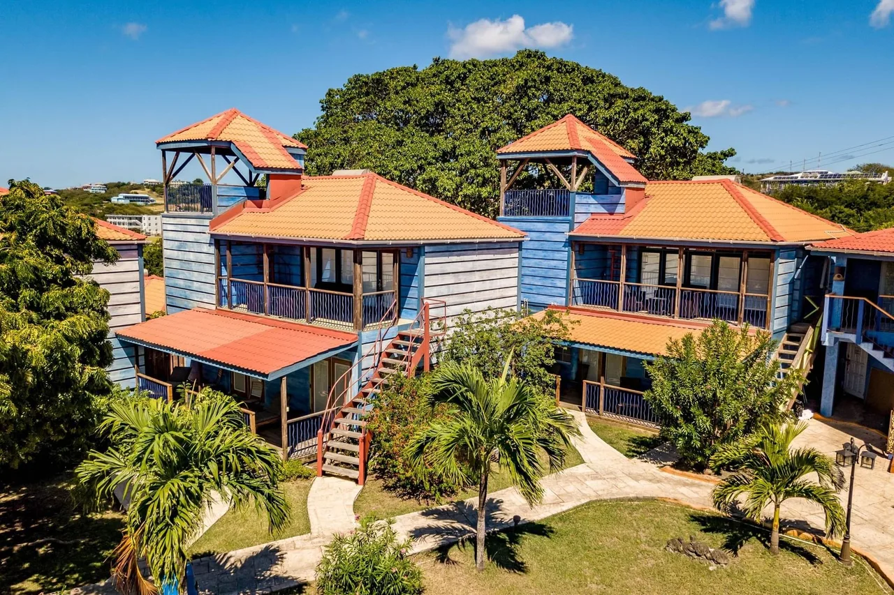 True Blue Bay Boutique Resort — โรงแรมในเซนต์จอร์จส์