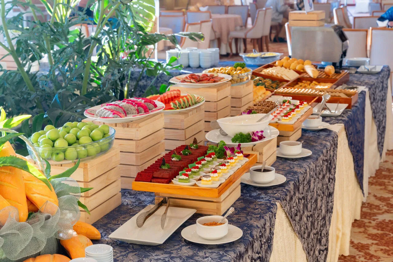 TTC Hotel Premium Ngoc Lan — rooms and atmosphere