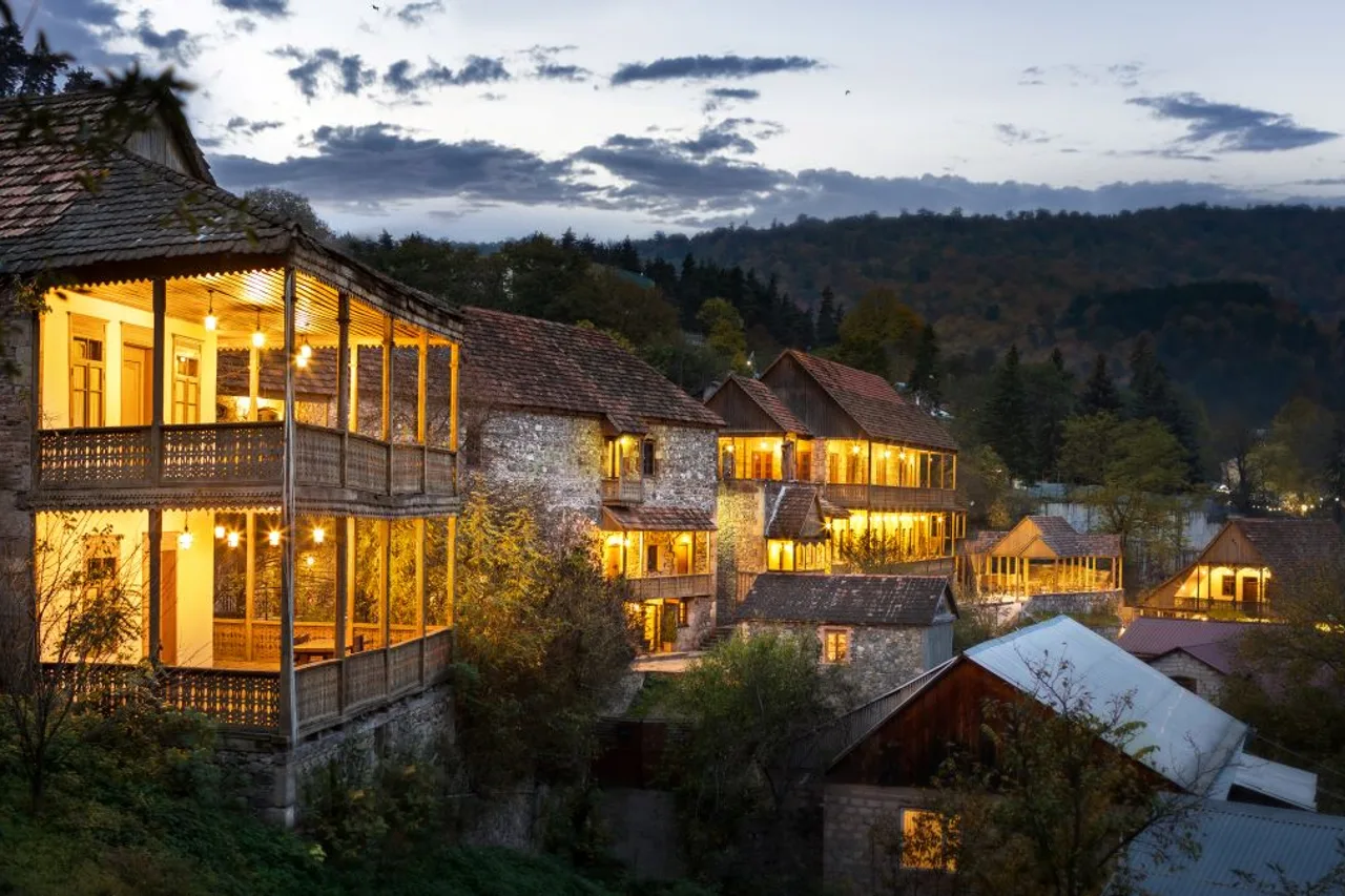 Tufenkian Old Dilijan Complex — ภาพห้องพักและบรรยากาศ