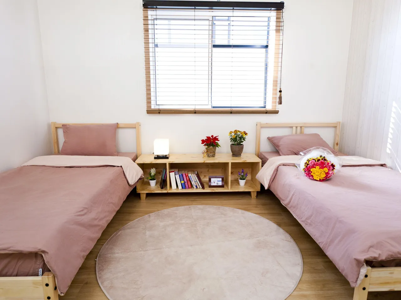 Twin Rabbit Guesthouse — rooms and atmosphere