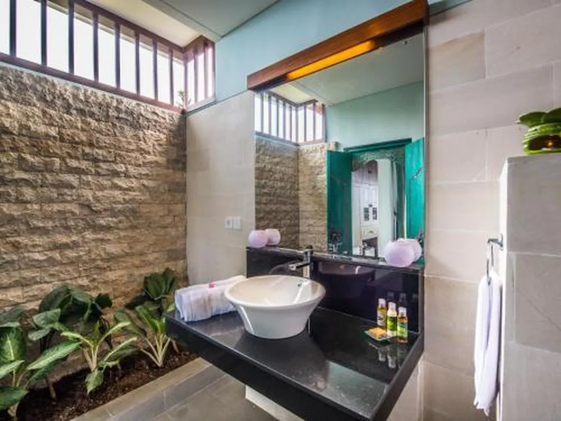 Ubud Sari Health Resort — rooms and atmosphere