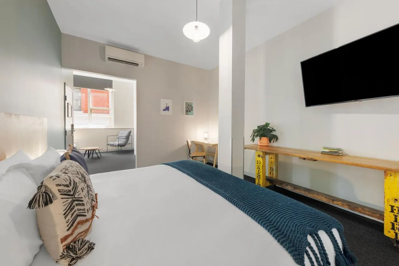 United Backpackers — rooms and atmosphere