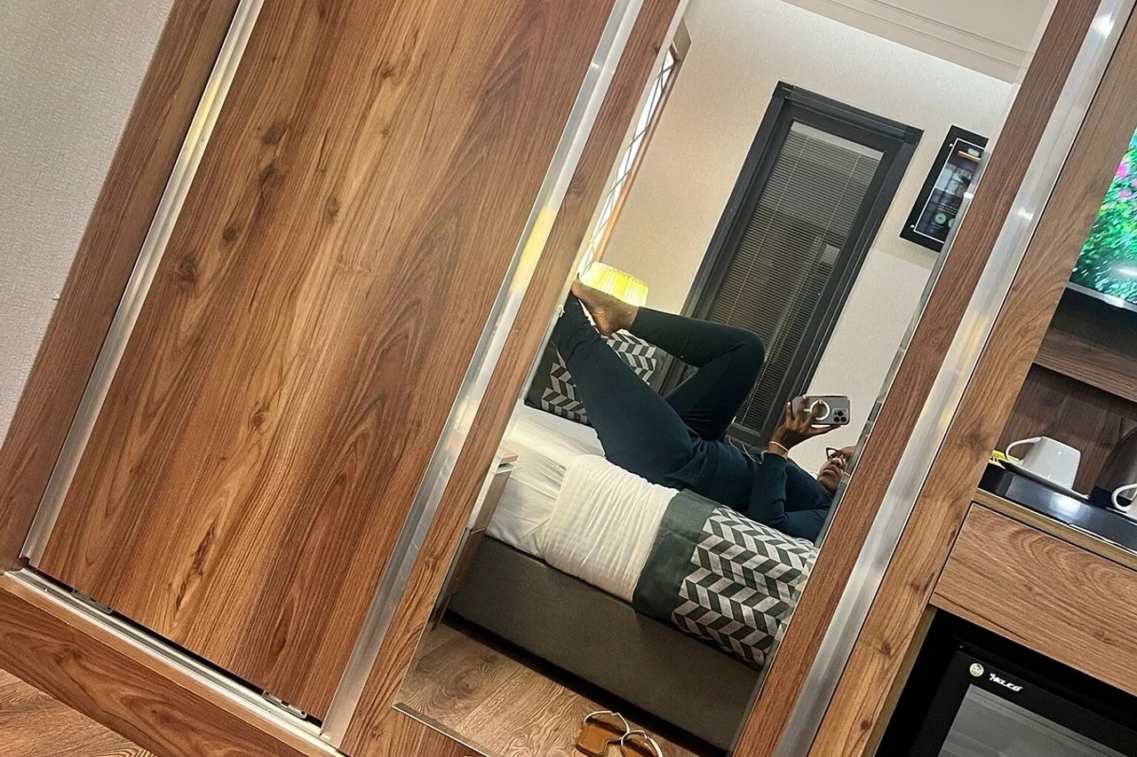 United Hotel International — ภาพห้องพักและบรรยากาศ